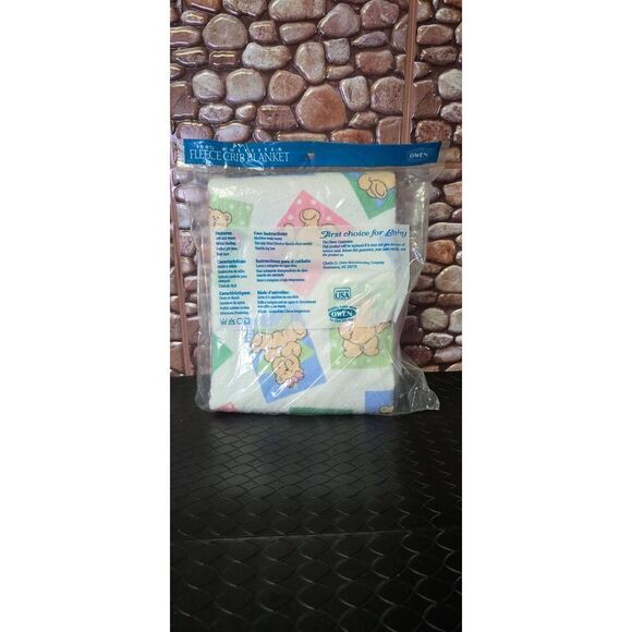 Vintage Owen Fleece Crib Blanket - Picture 3 of 7